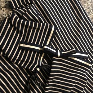 Ralph Lauren (Lauren brand) top with bow size L 💙